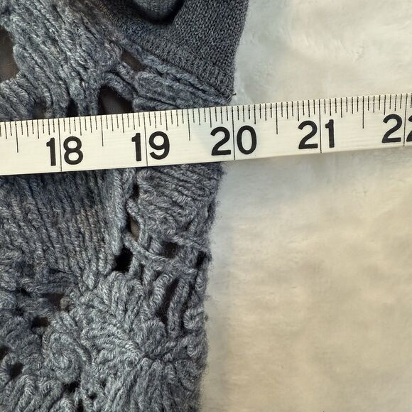 Lela Rose Sweater Merino Wool Blue Gray Floral Knit Lace V-Neck Crochet M - Picture 5 of 6